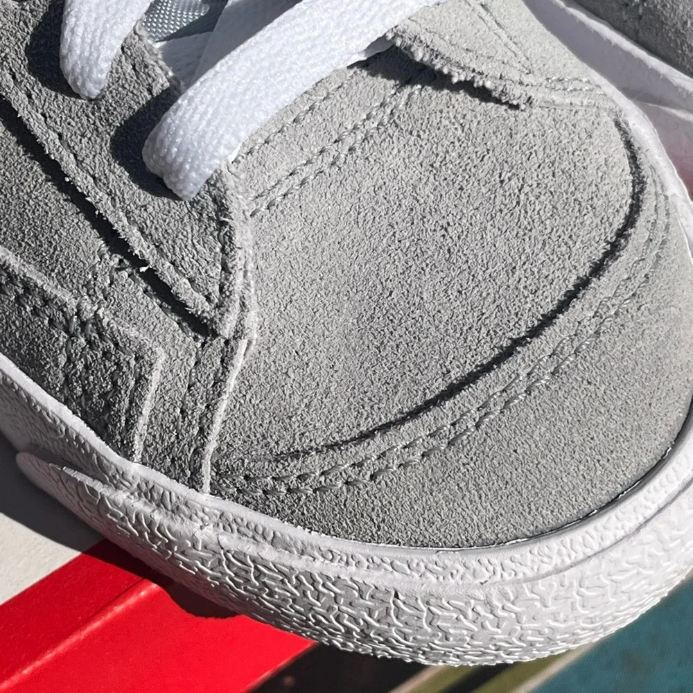 🆕 Nike Blazer suede sneakers 5.5 boys or 6.5 women NWT - Picture 7 of 12